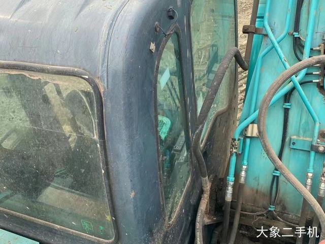 神钢 SK140LC-8 挖掘机