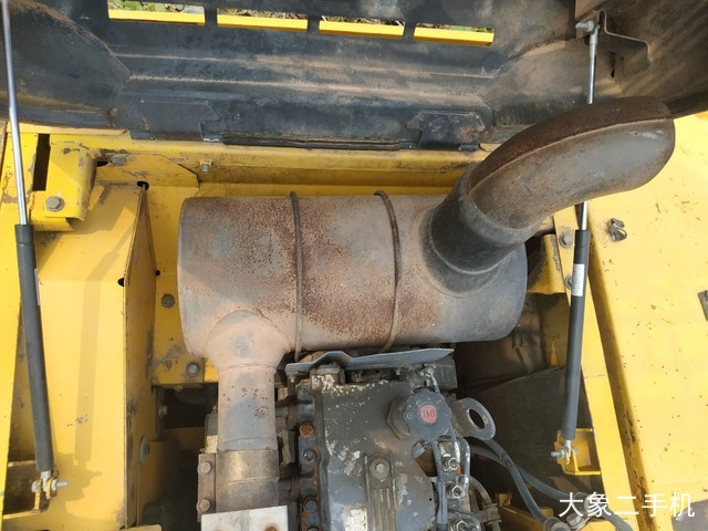 小松 PC240LC-8M0 挖掘机