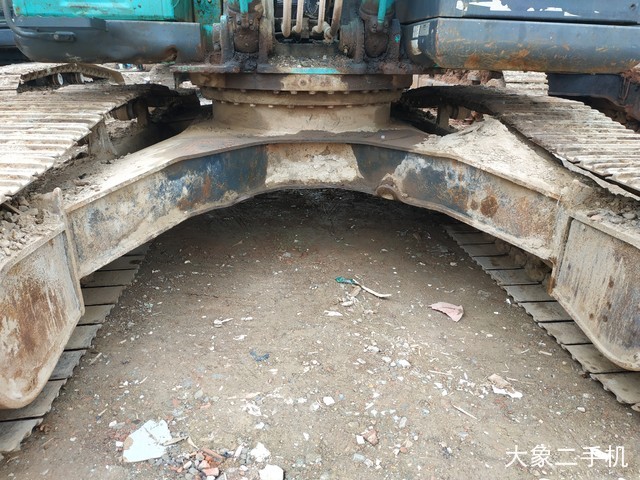 神钢 SK260LC-8 挖掘机