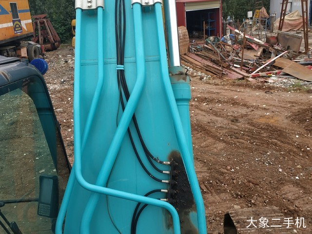 神钢 SK260LC-10 挖掘机