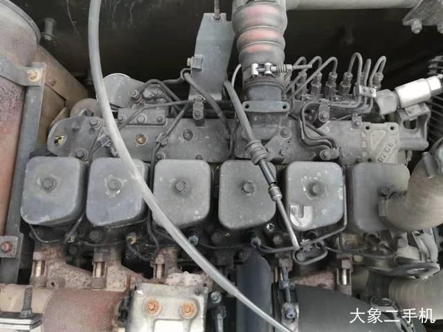 现代 R210W-7 挖掘机