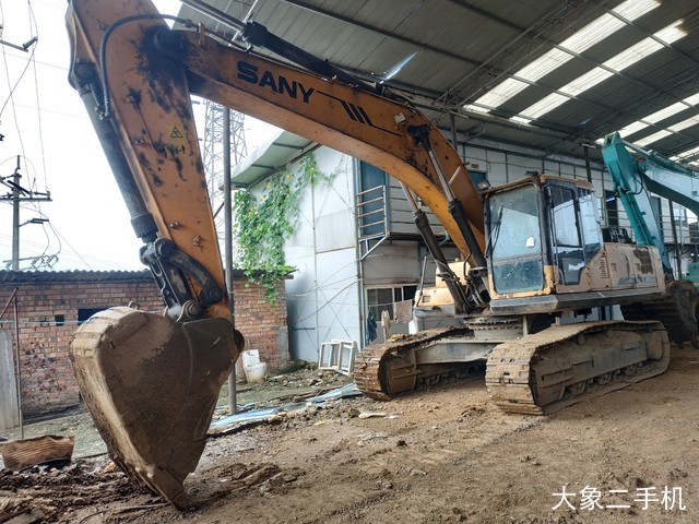 三一重工 SY305C-9 挖掘机