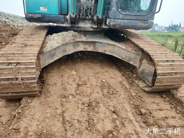 神钢 SK260LC-8 挖掘机