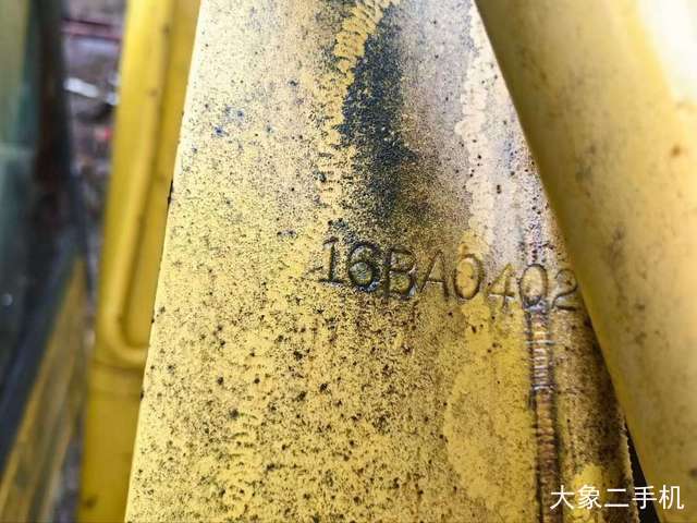 小松 PC210 挖掘机