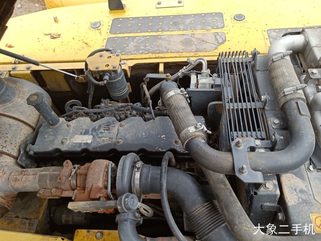 小松 PC240LC-8 挖掘机