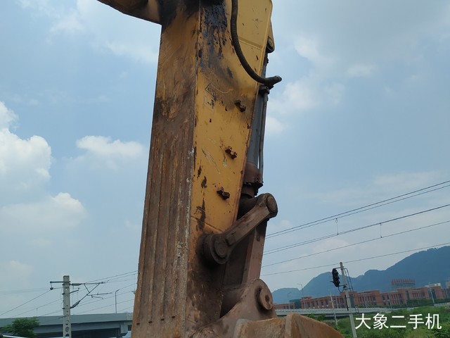 徐工 XE335C 挖掘机