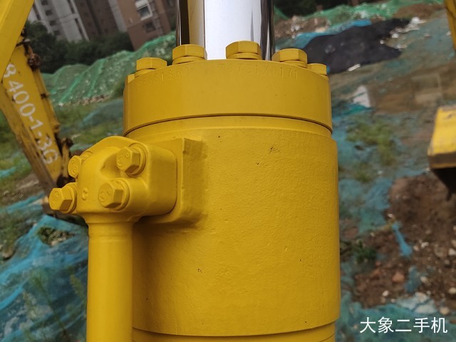 小松 PC220-8M0 挖掘机