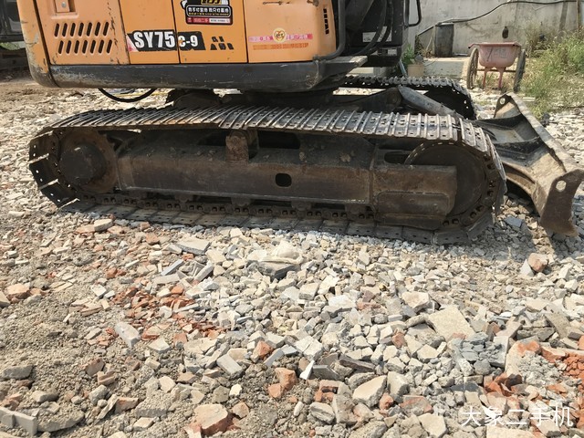 三一重工 SY75C 挖掘机