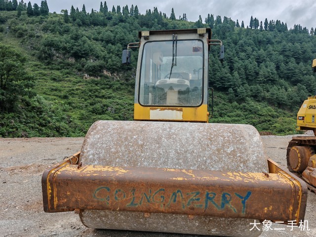 龙工 LG518B机械驱动 压路机