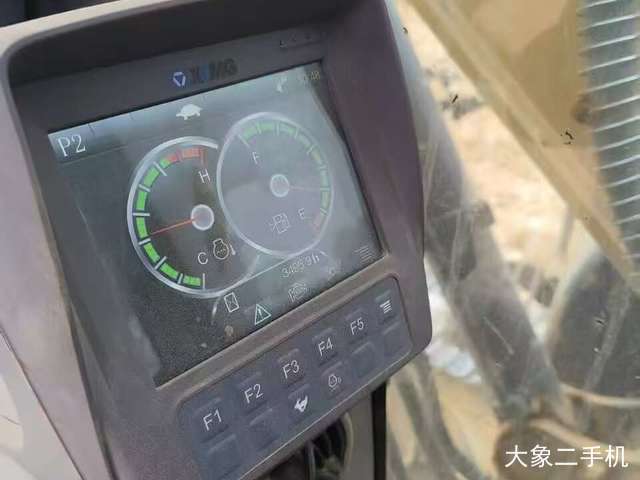 徐工 XE135D 挖掘机