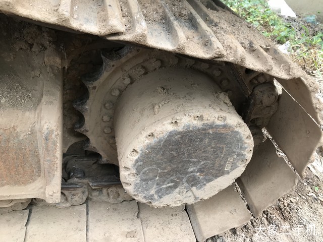 神钢 SK210LC-8 挖掘机