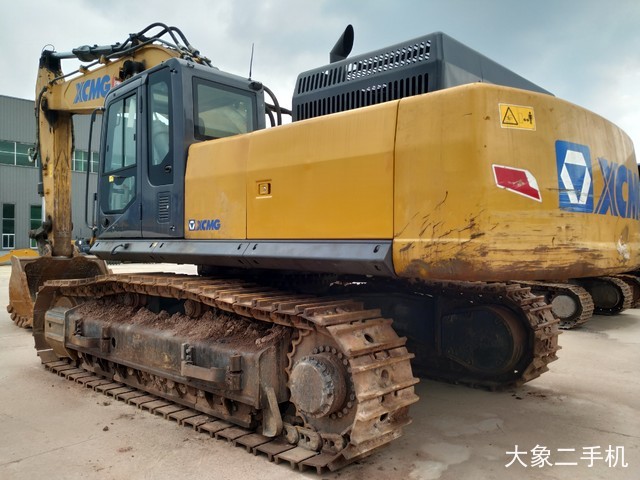 徐工 XE470D 挖掘机