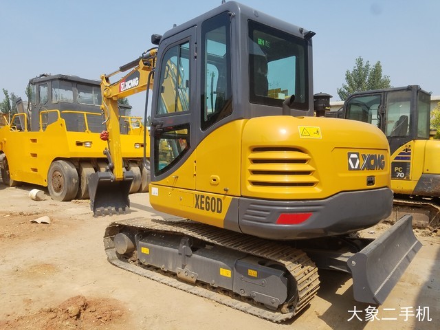 徐工 XE60D 挖掘机