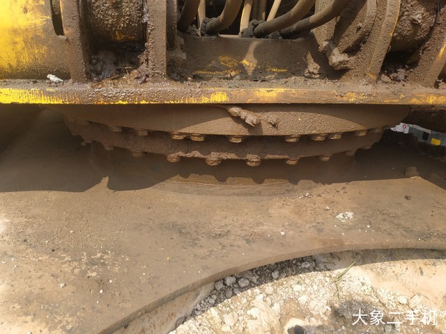 小松 PC240LC-8 挖掘机