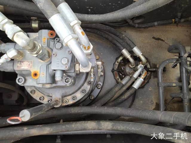 沃尔沃 EC300DL 挖掘机