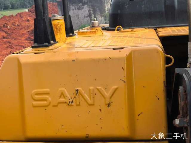 三一重工 SY245H 挖掘机