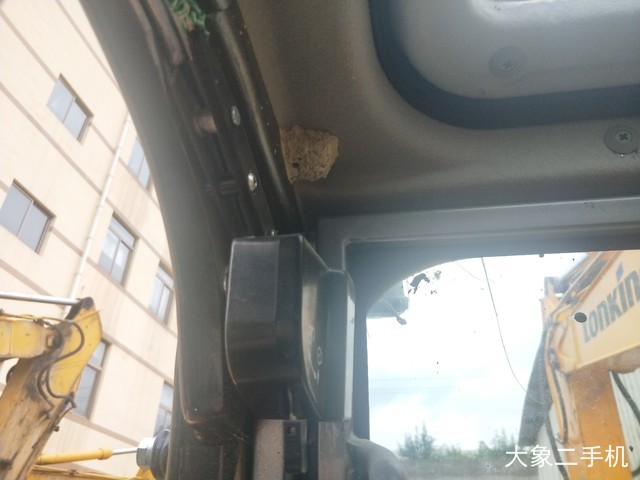 龙工 LG6225E 挖掘机