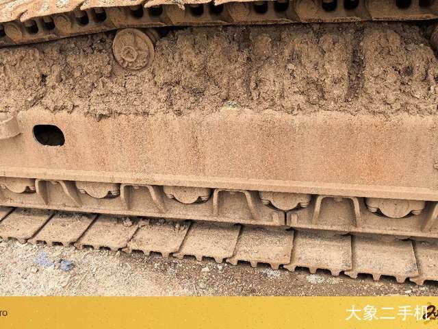 山东临工 E6400F 挖掘机