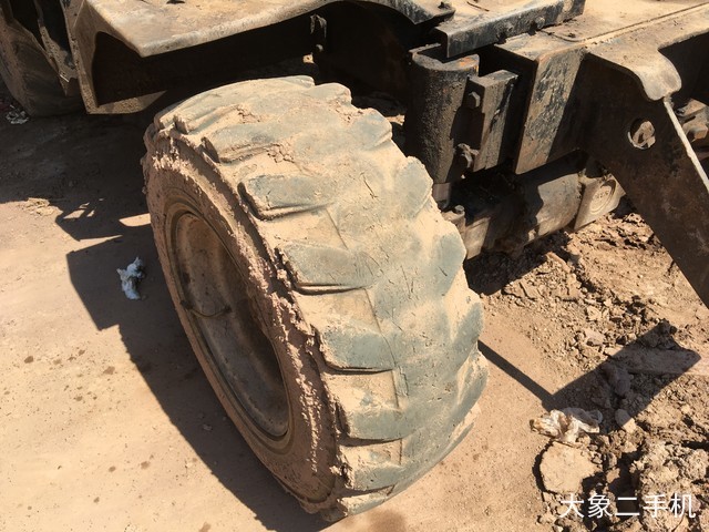 现代 R60W-7 挖掘机