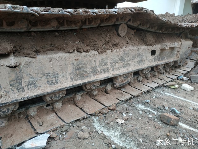 徐工 XE135B 挖掘机
