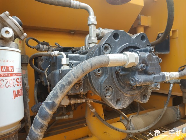 龙工 LG6245E 挖掘机