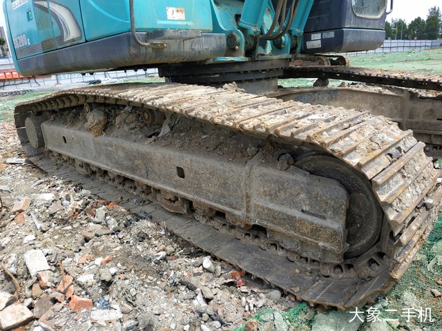 神钢 SK260LC-8 挖掘机
