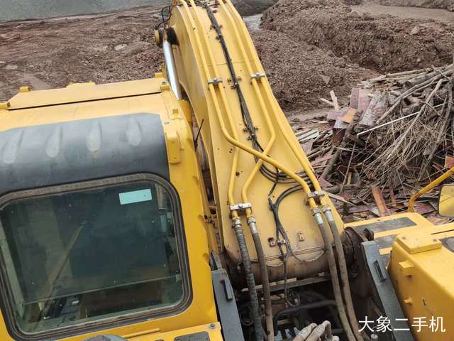 山东临工 E6300F 挖掘机