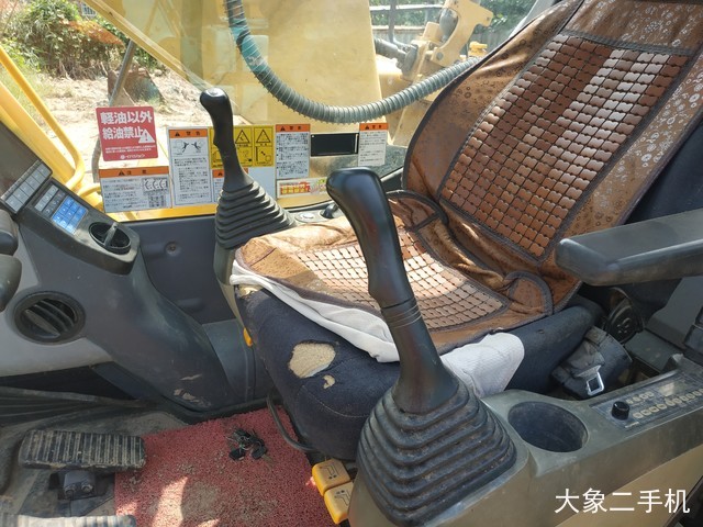 小松 PC200-8N1 挖掘机