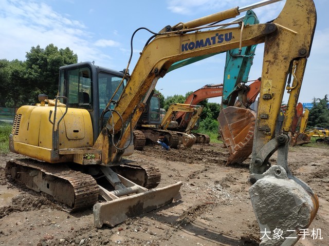 小松 PC56-7 挖掘机