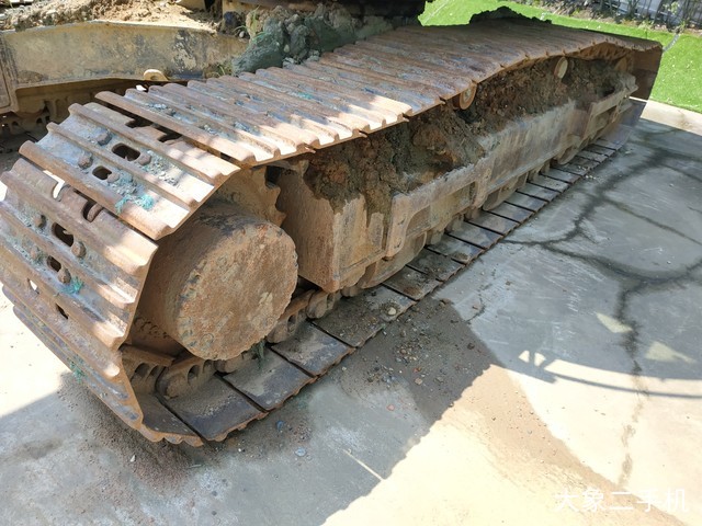 神钢 SK270D-8 挖掘机