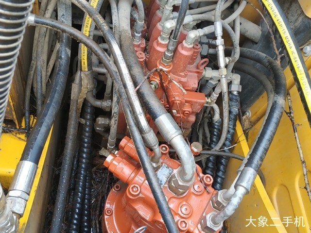 柳工 CLG915E 挖掘机