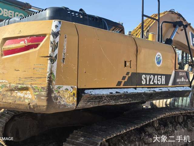 三一重工 SY245H 挖掘机