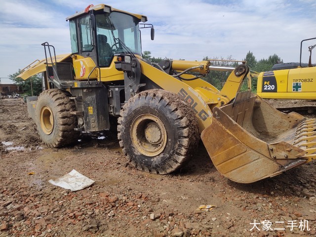 山东临工 L955F 装载机