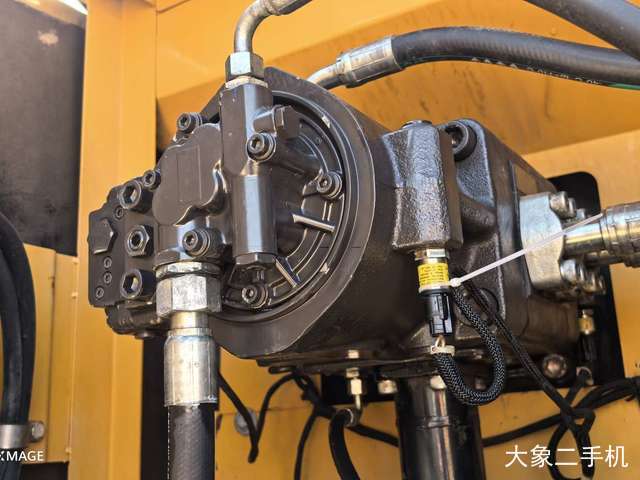 三一重工 SY245H 挖掘机