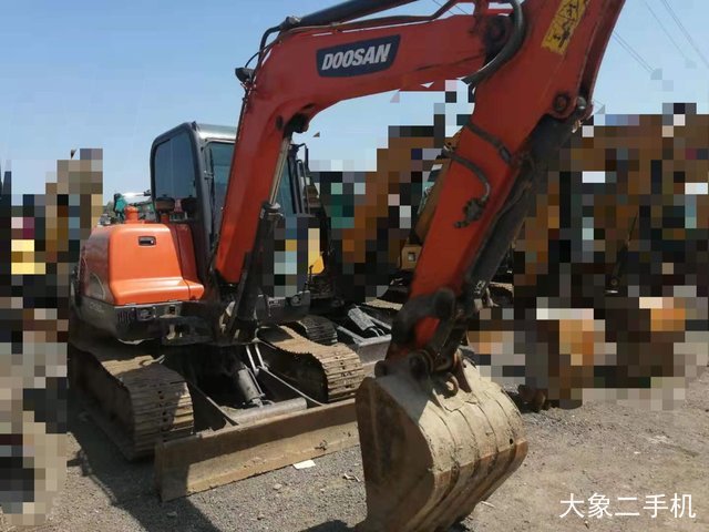 斗山 DX55-9C 挖掘机