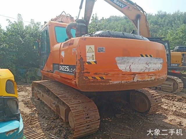 斗山 DH220LC-7 挖掘机