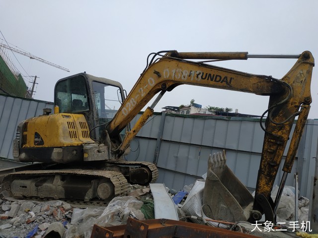 现代 R55-7 挖掘机