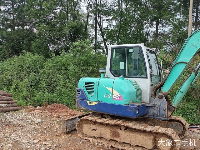 石川岛 IHI-68NS 挖掘机