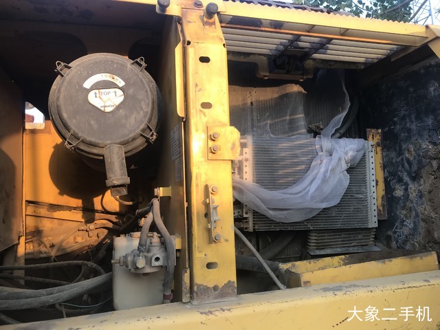 小松 PC220-8 挖掘机