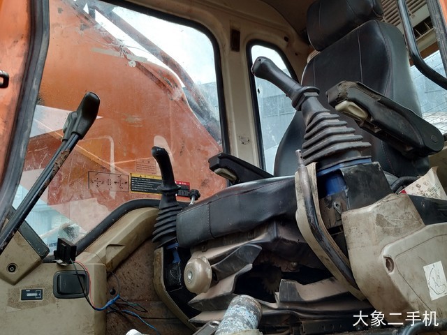 斗山 DH420LC-7 挖掘机