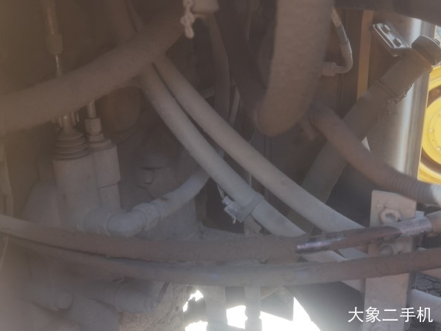 山工 SEM652D 装载机