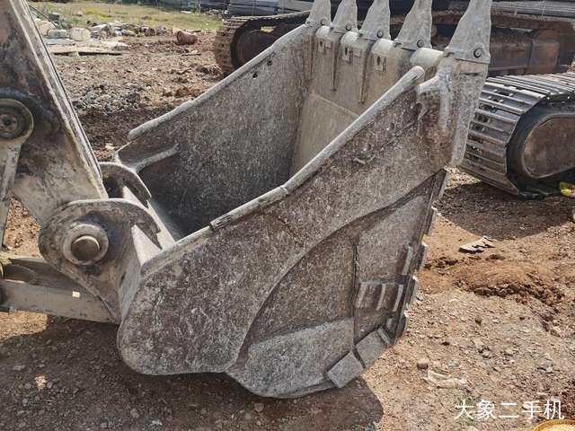 三一重工 SY245H 挖掘机