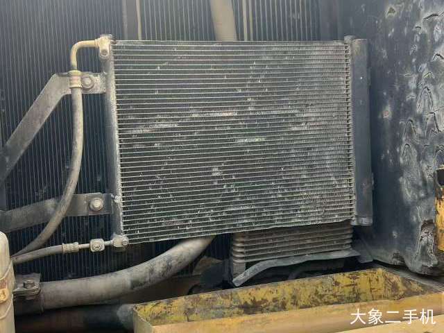 小松 PC220-8 挖掘机