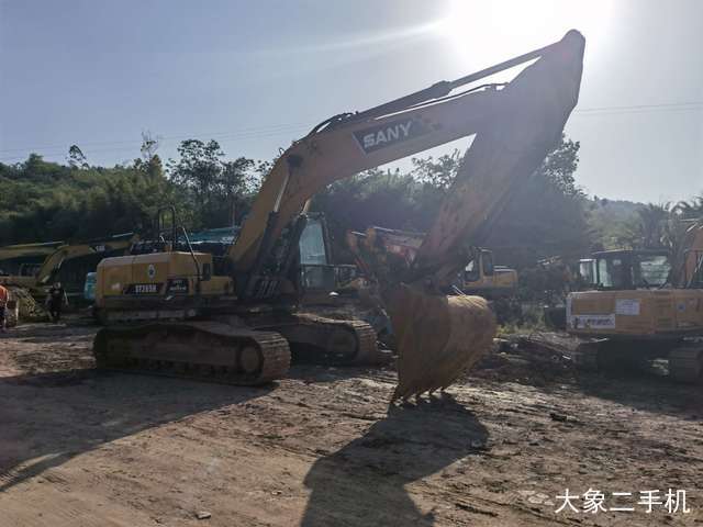三一重工 SY245H 挖掘机