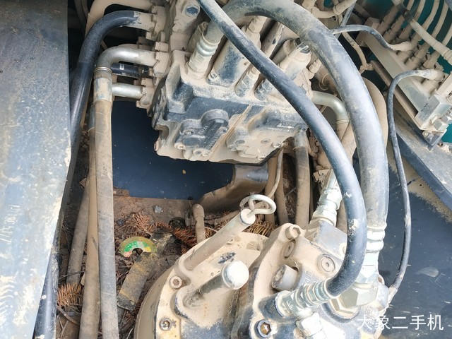 神钢 SK260LC-8 挖掘机