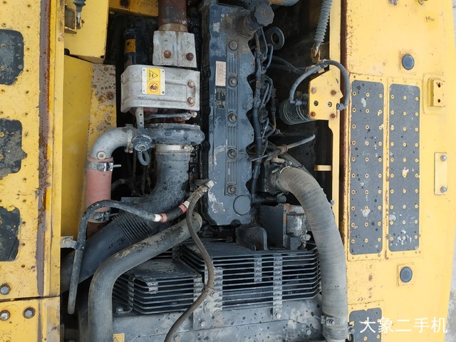 小松 PC220-8M0 挖掘机