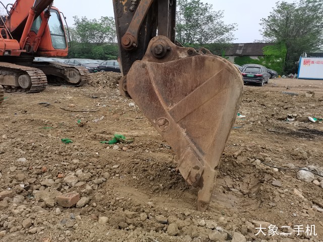 现代 R225LC-7 挖掘机