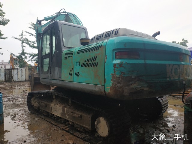 神钢 SK250LC-8 挖掘机