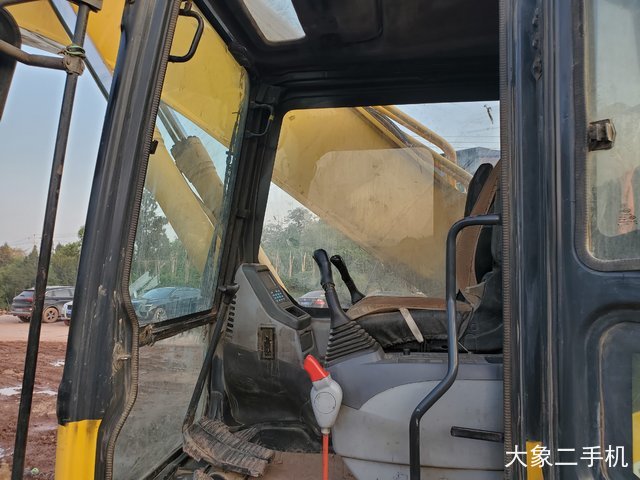 小松 PC300-7 挖掘机