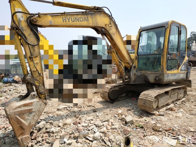 现代 R60-7 挖掘机